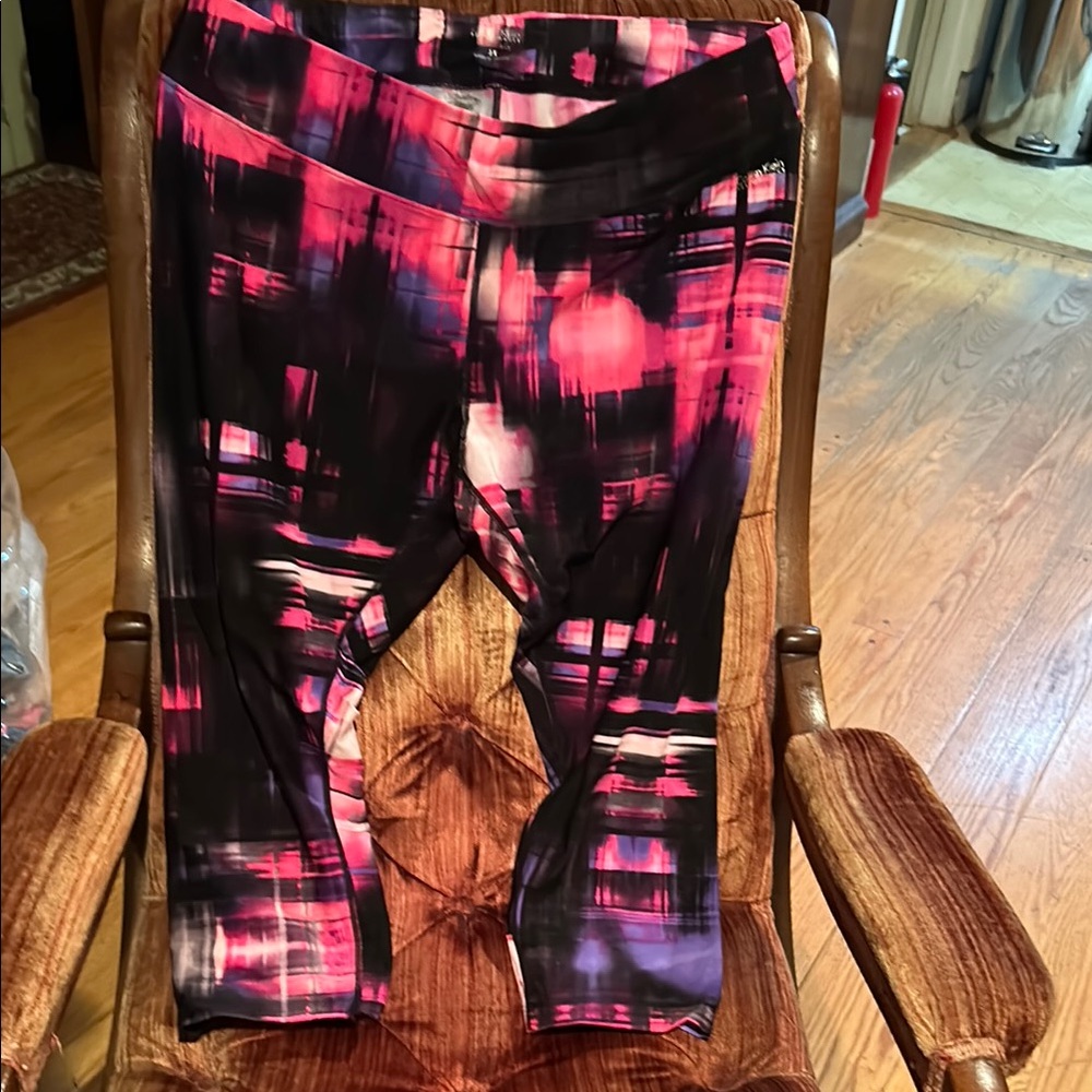 Calvin Klein Pink and Black Artistic Leggings